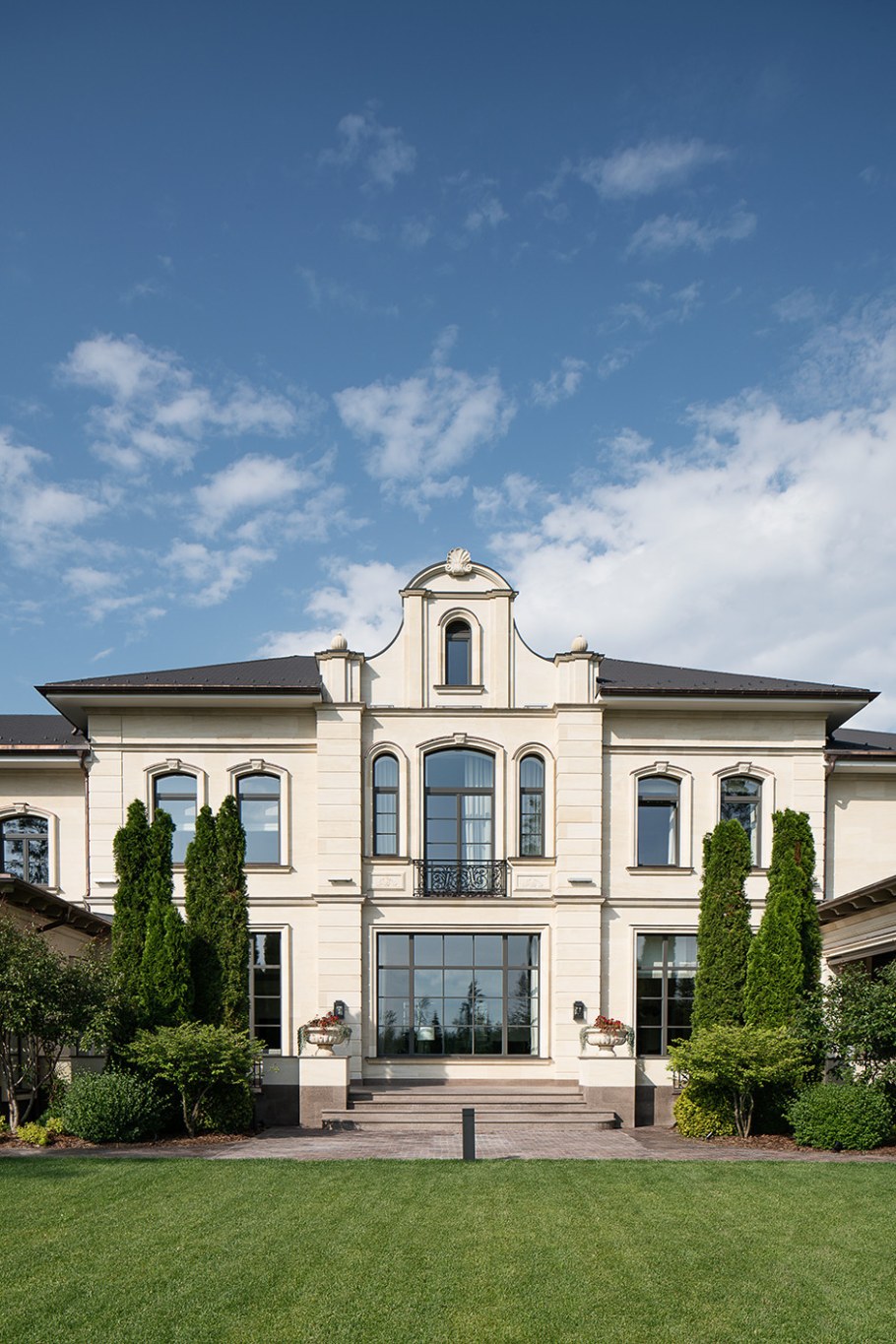 Горки-2 на Рублево-Успенском шоссе