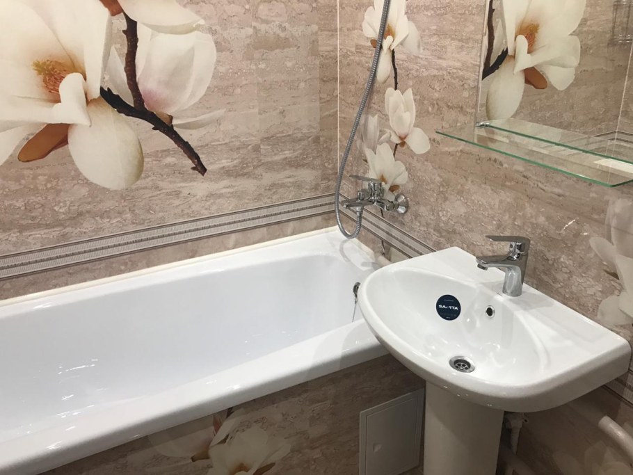 Влагостойкие панели для ванной