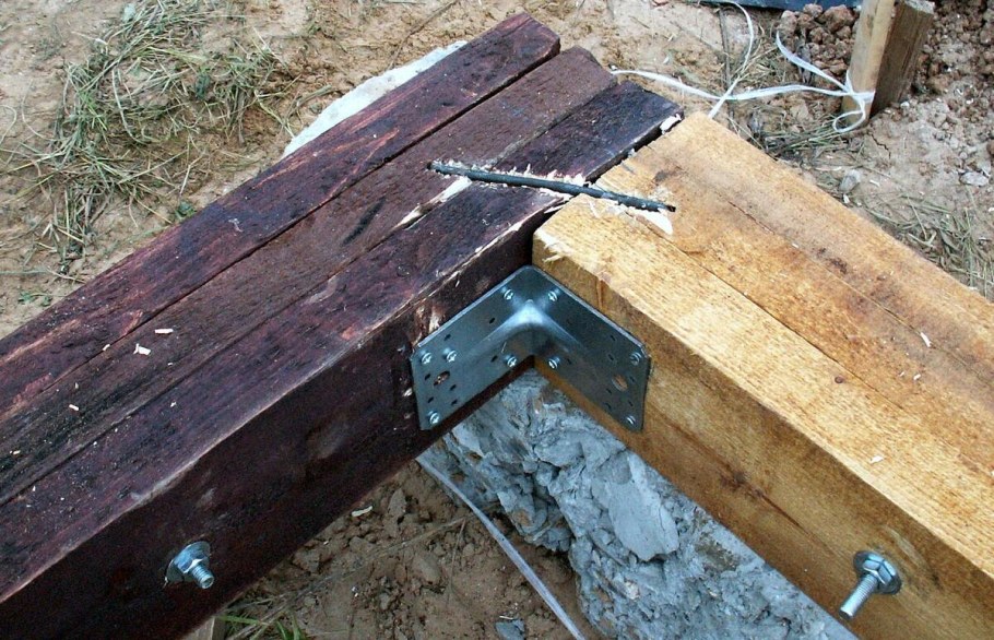 Скрепление бруса 150х150