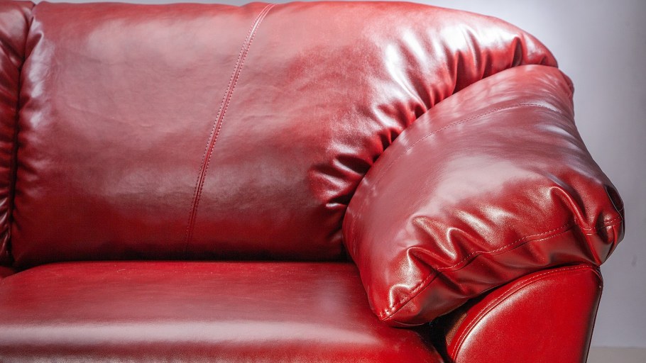 Зеленый кожаный диван Честер