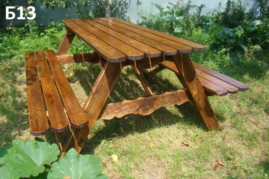 Уличная мебель из дерева