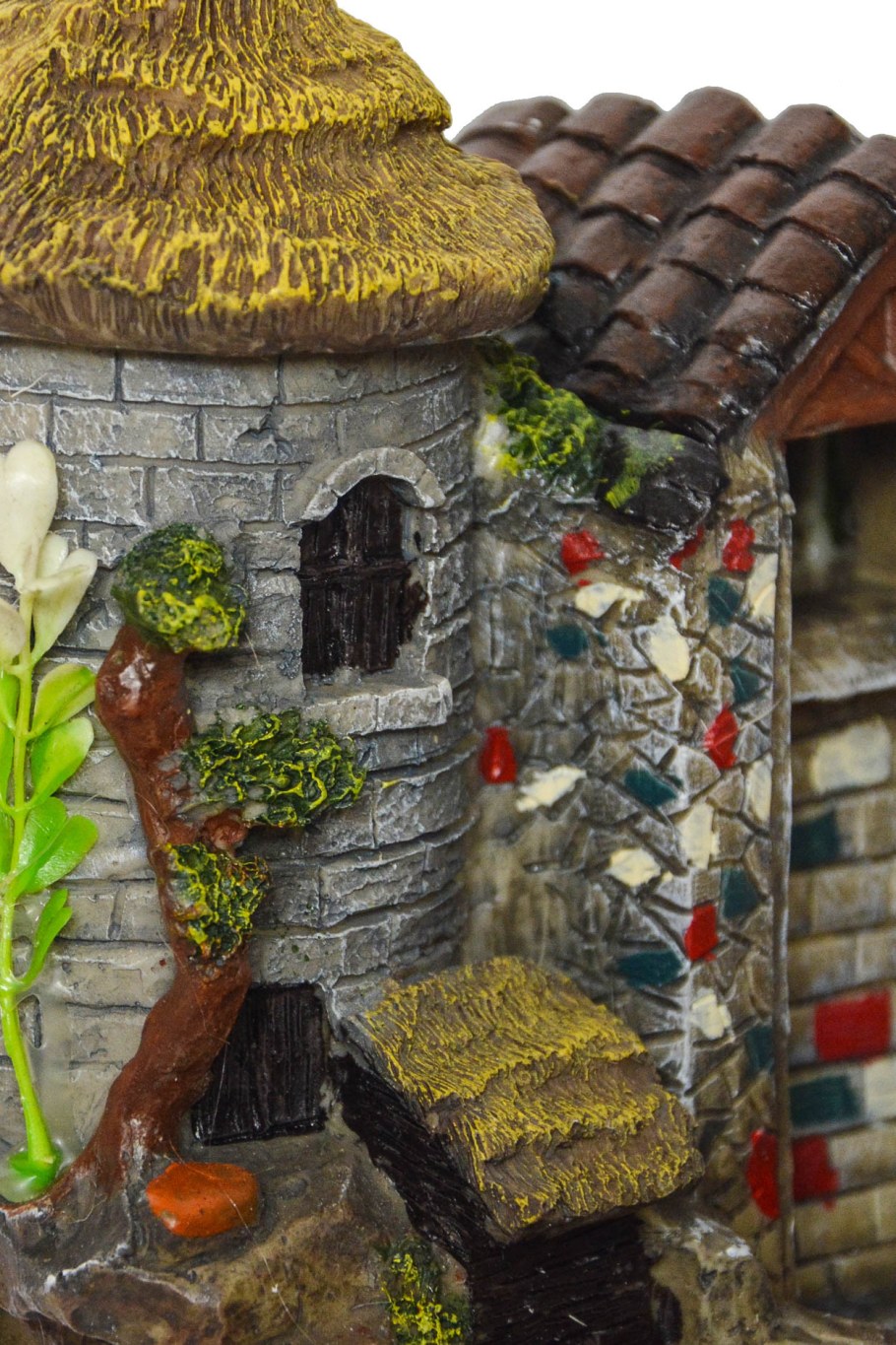 Декоративные замки из камня