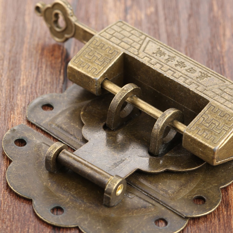 Декорации для аквариума из глины