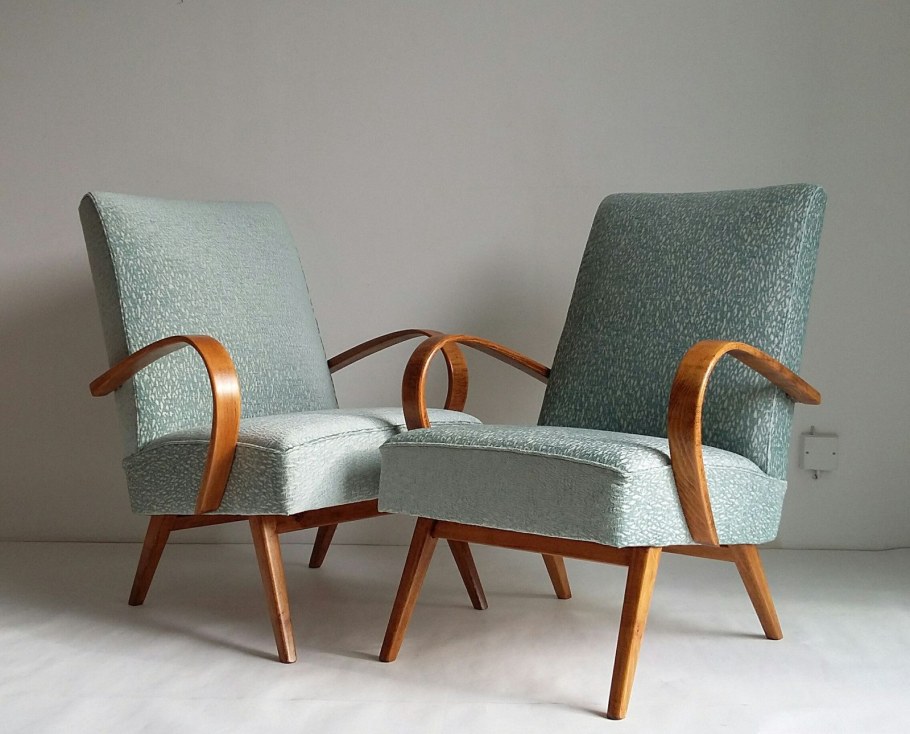 Кресло в стиле 60-х годов