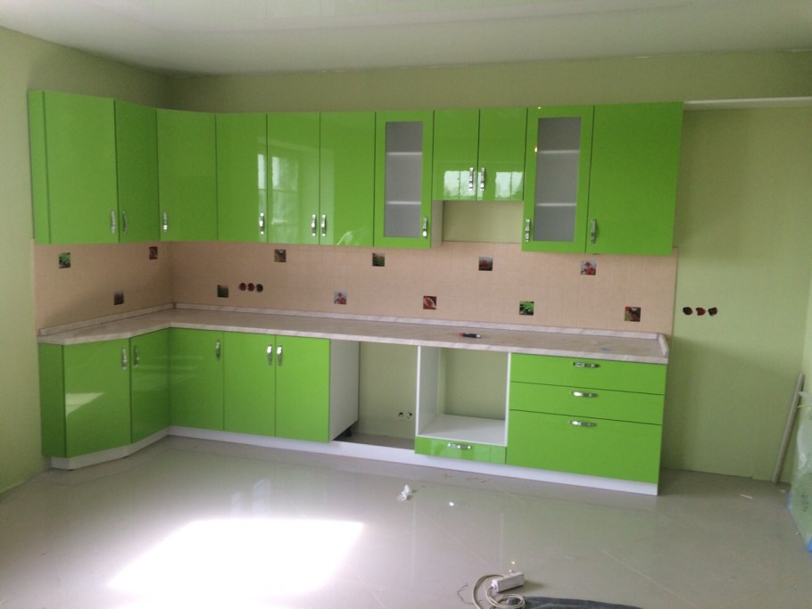 Кухня Глетчер маренго Силк