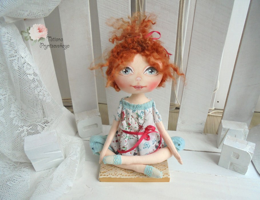 Куклы избегают