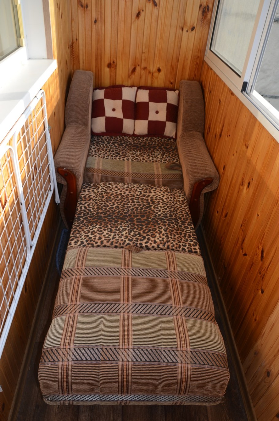 Диванчик на балкон