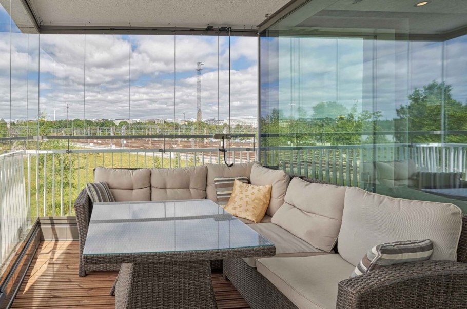 Угловой диванчик на балкон