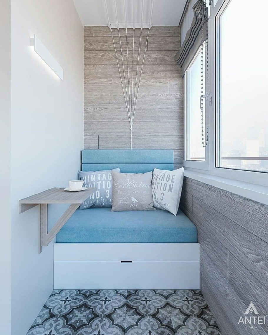 Стол на балкон