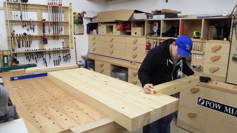 Верстак для сборки мебели столярных изделий