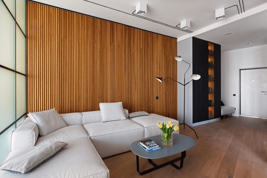 Деревянные панели в гостиной