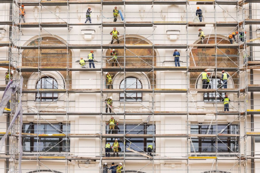 Реконструкция фасада здания