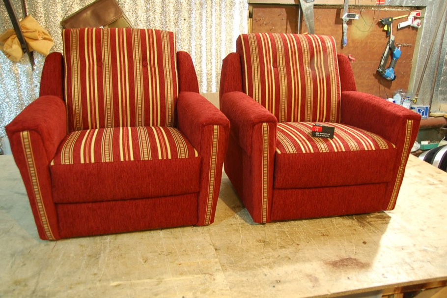 Обшивка мебели на дому