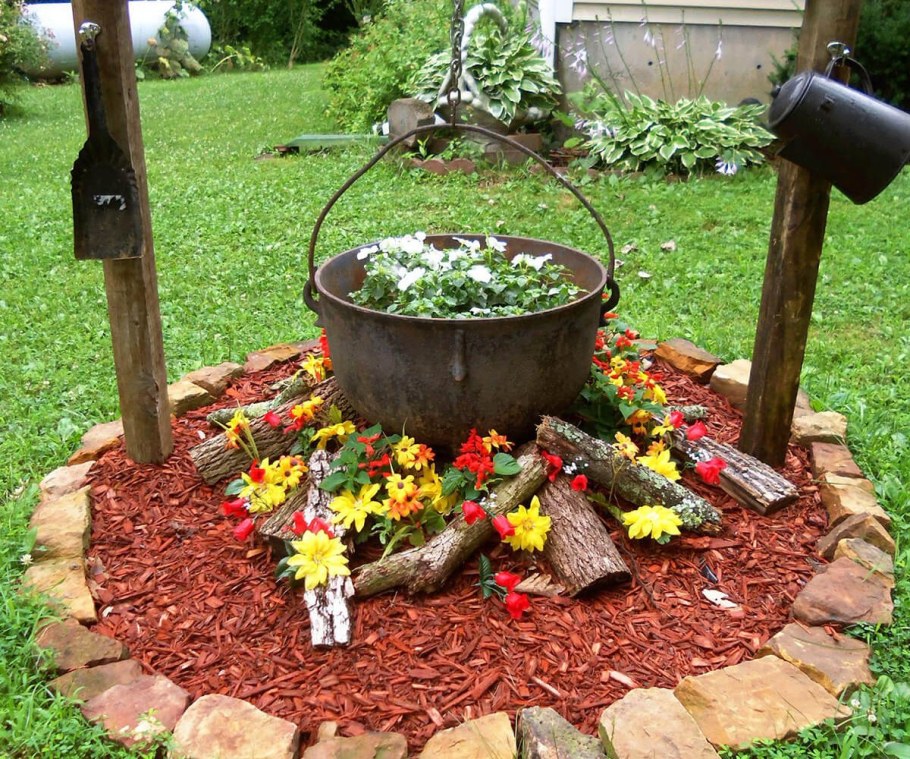 Интересные клумбы на даче