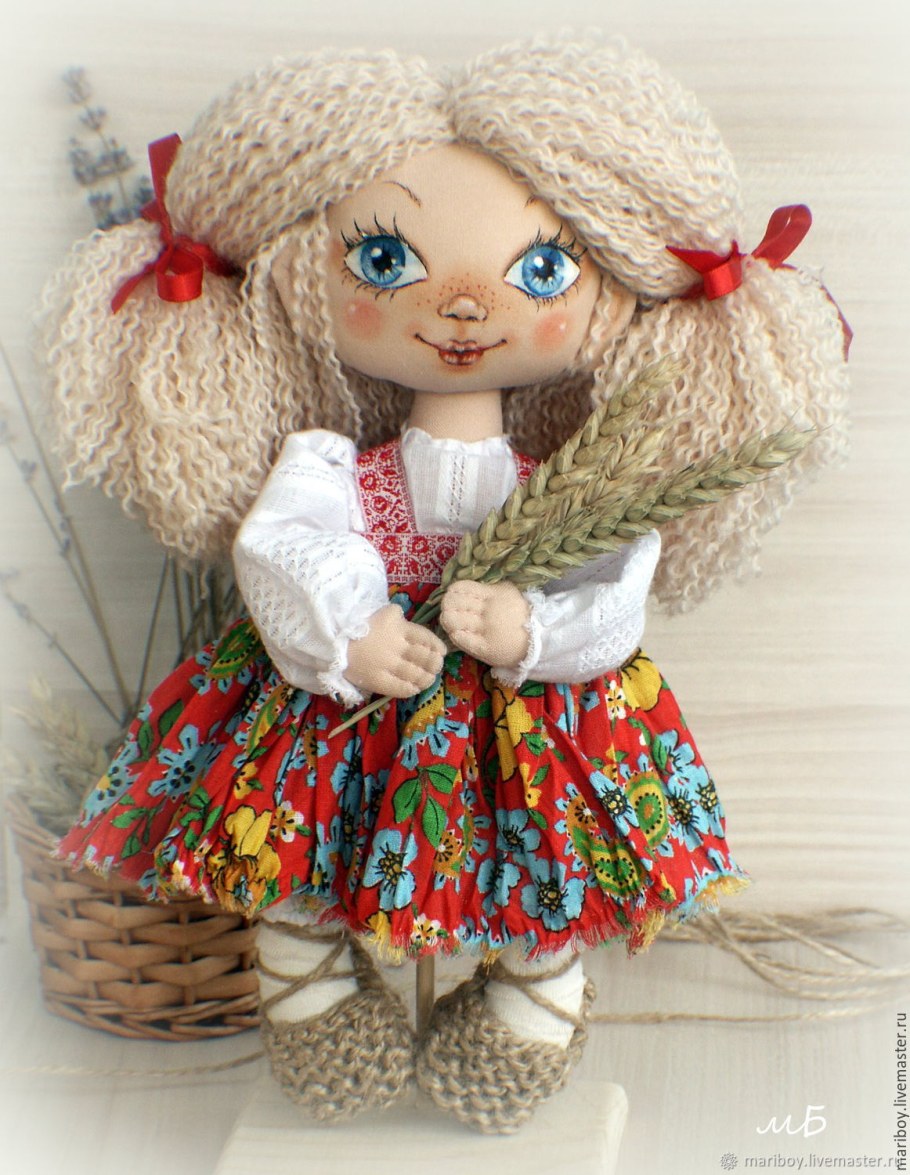 Кукла Домовой с длинными ногами