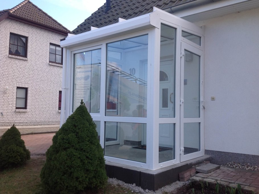 Остекленный тамбур