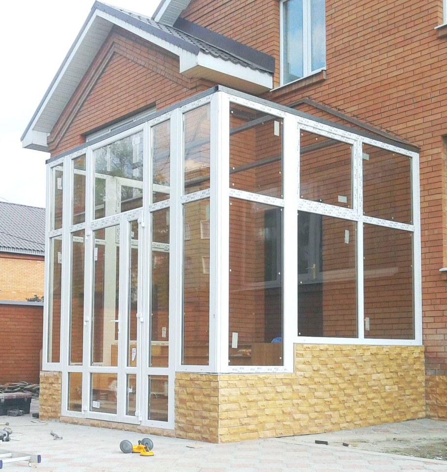 Остекление крыльца