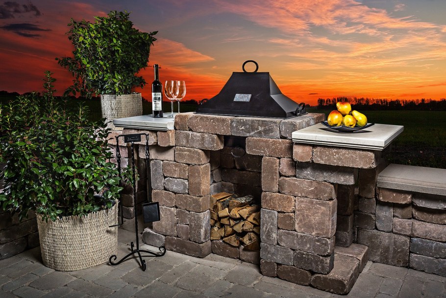 Стационарный барбекю для дачи из кирпича