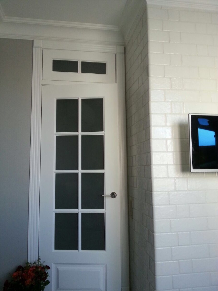 Дверь лофт с фрамугой