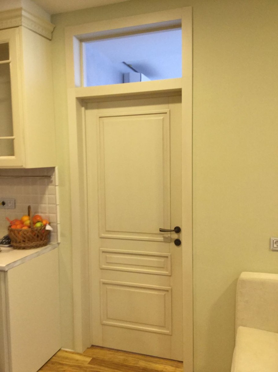 Двери с фрамугой межкомнатные