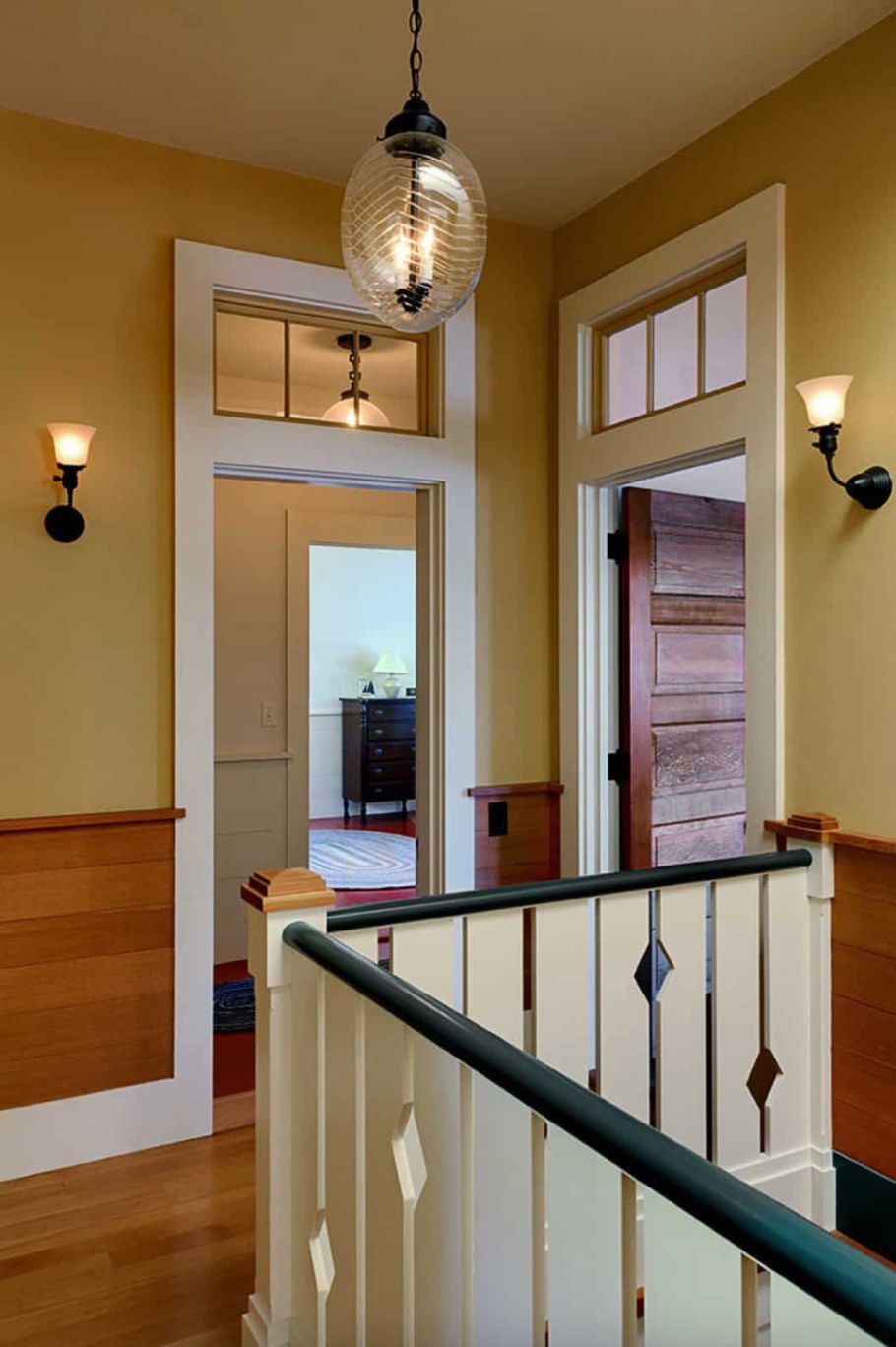 Фрамуга над межкомнатной дверью