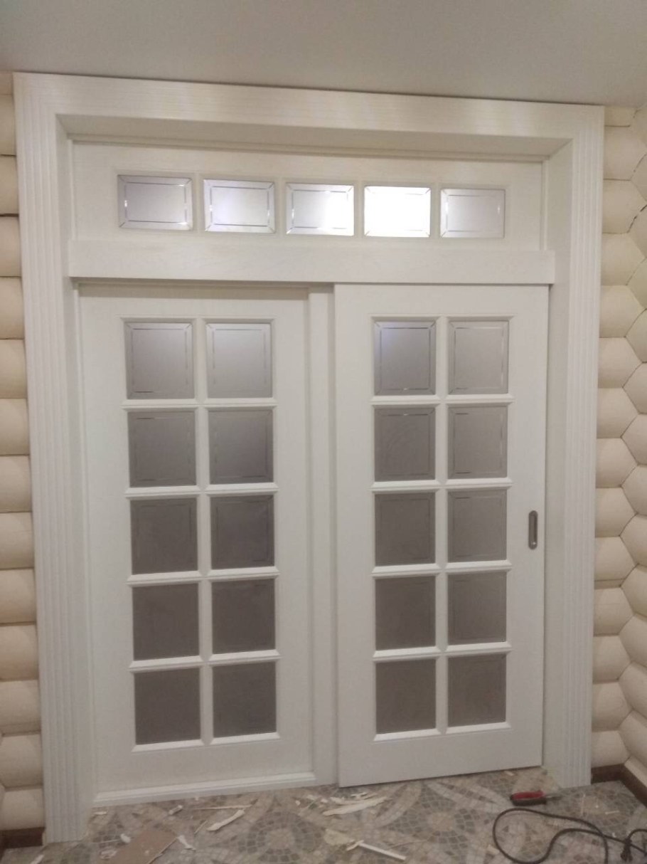 Оптима порте дверь с фрамугой