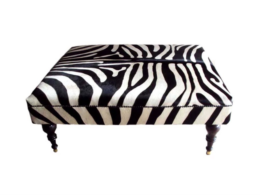 Диван в африканском стиле