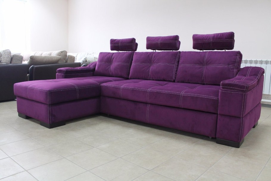 Белый кожаный угловой диван