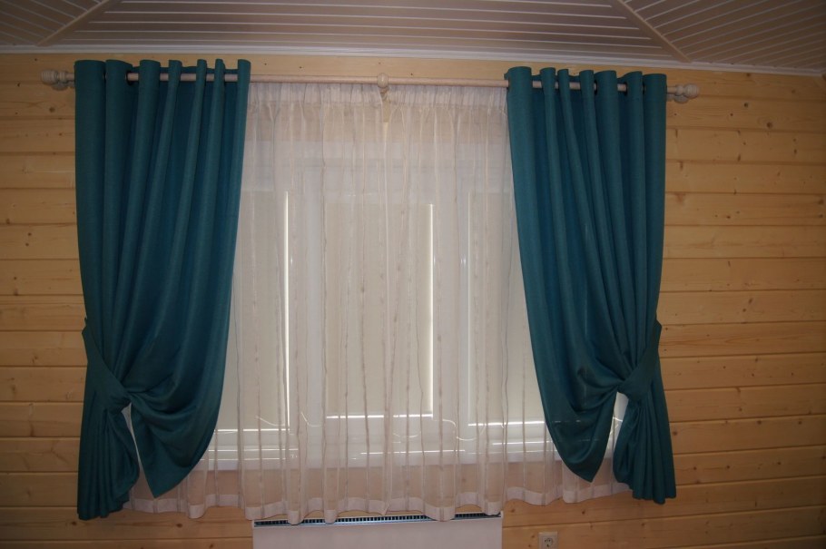 Шторы в дачный домик