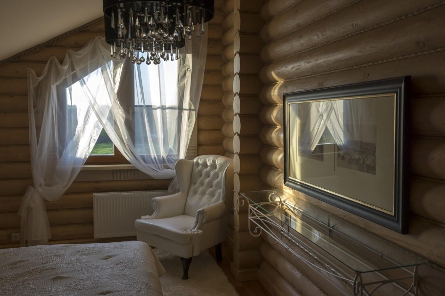 Занавески в деревенском доме