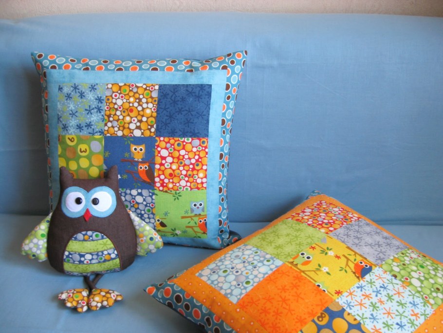 Игрушки из кусочков ткани