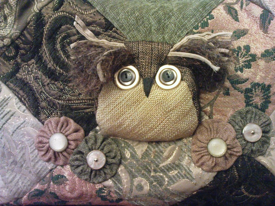 Игрушки из обивочной ткани