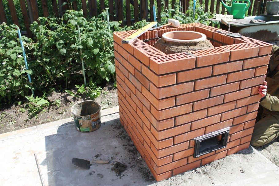 Полузаглубленный тандыр