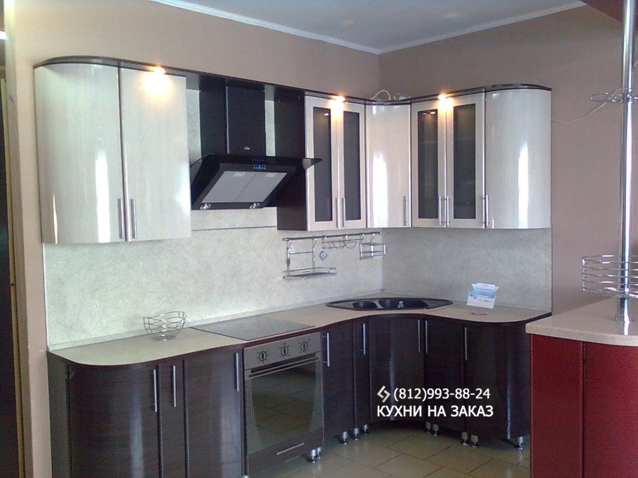 Угловые кухни