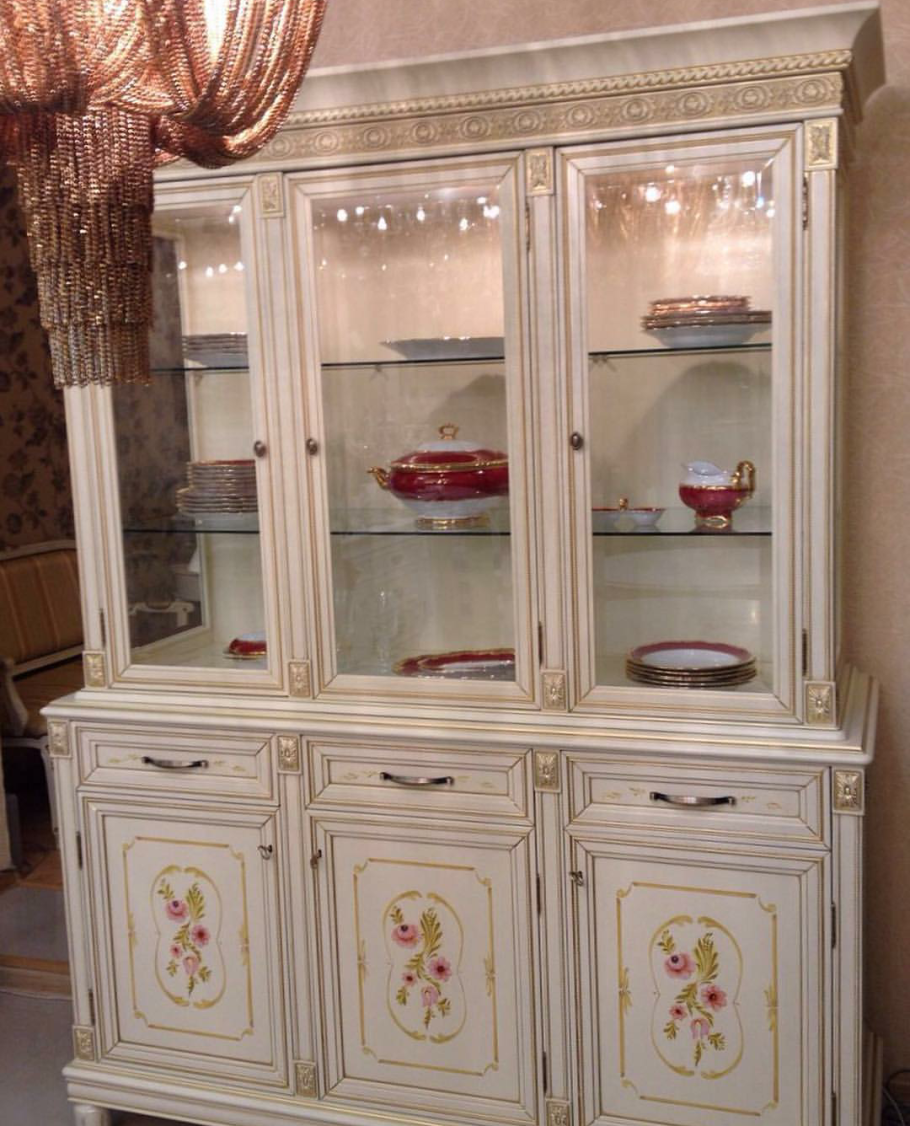 Буфет в гостиную