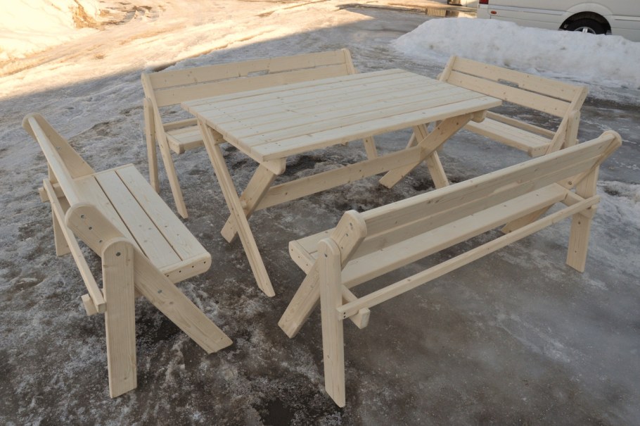 Скамейка со столиком для дачи