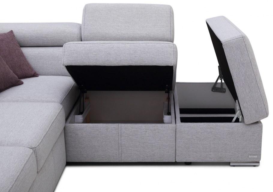 Угловой диван со столиком