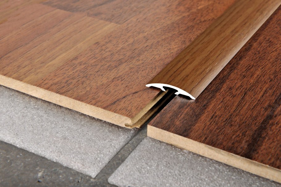 Пол без плинтуса