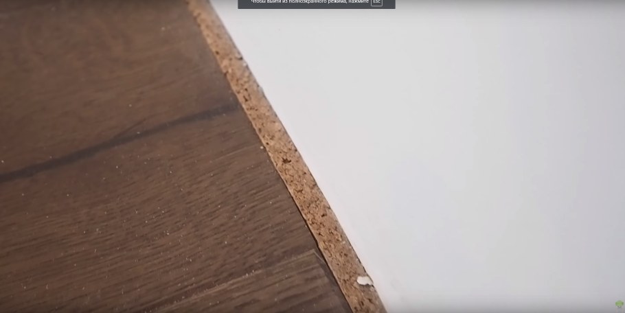 Крепеж для плинтуса quick Step