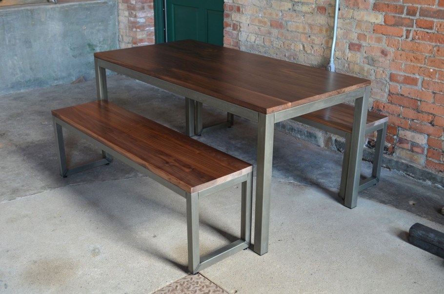 Дизайнерская мебель из металла