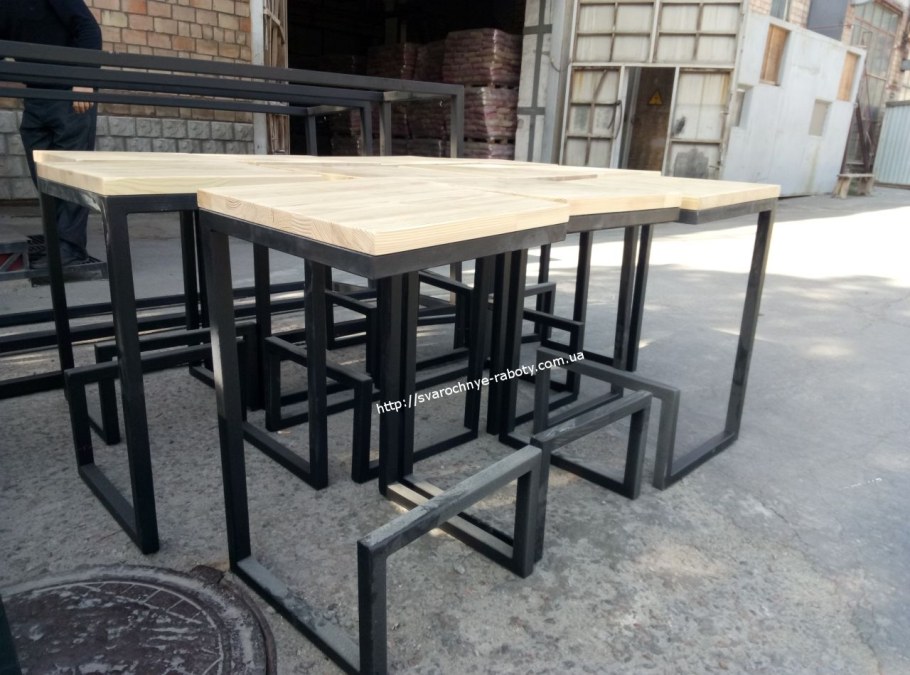 Прикольная мебель из металла