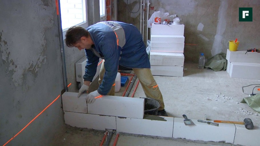 Монтаж перегородок из пеноблоков