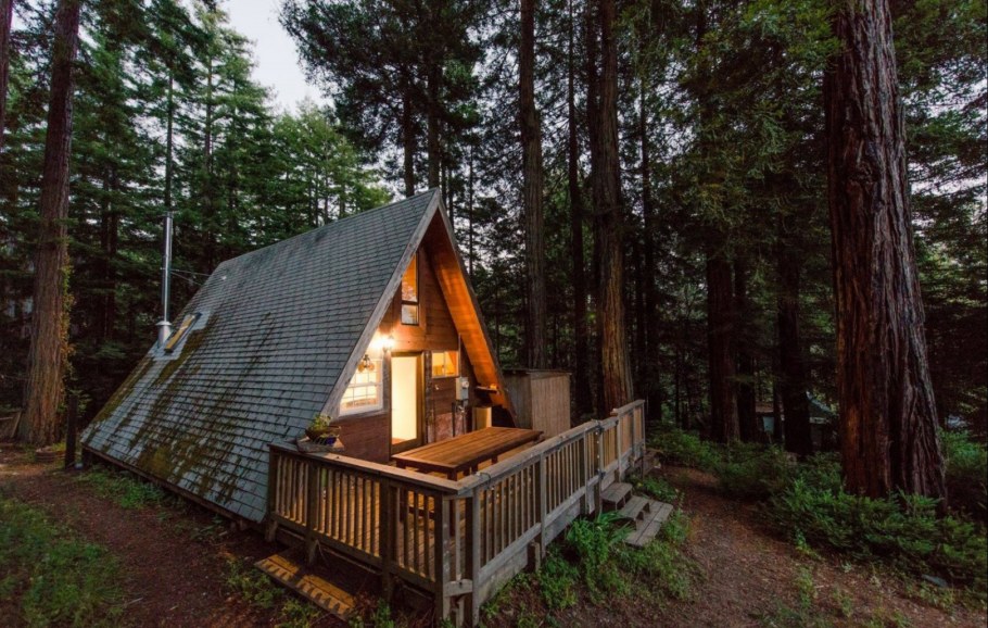 Домик шалаш Манская Заимка