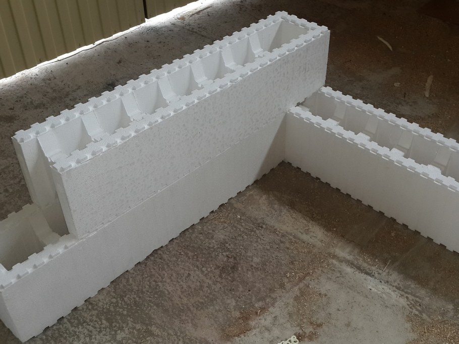 Бассейн из блоков несъемной опалубки