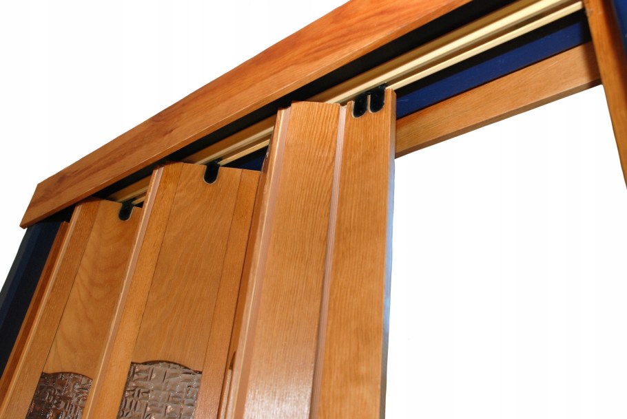 Двери межкомнатные гармошка механизм