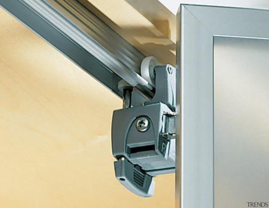 Система складных дверей WINGLINE 780