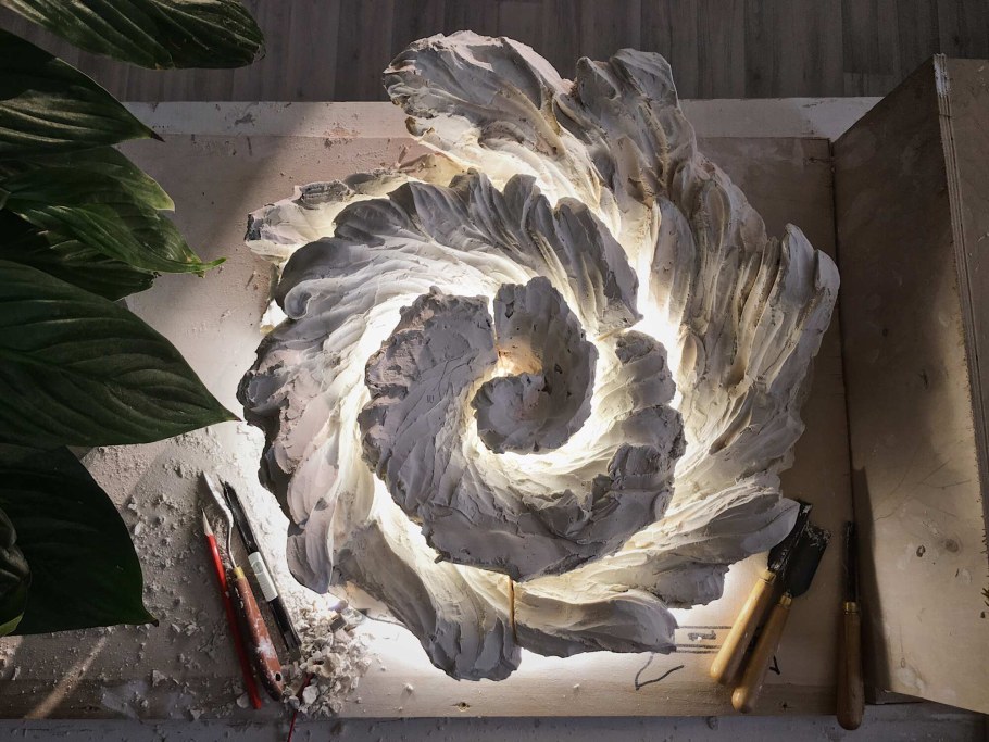 Барельеф волны