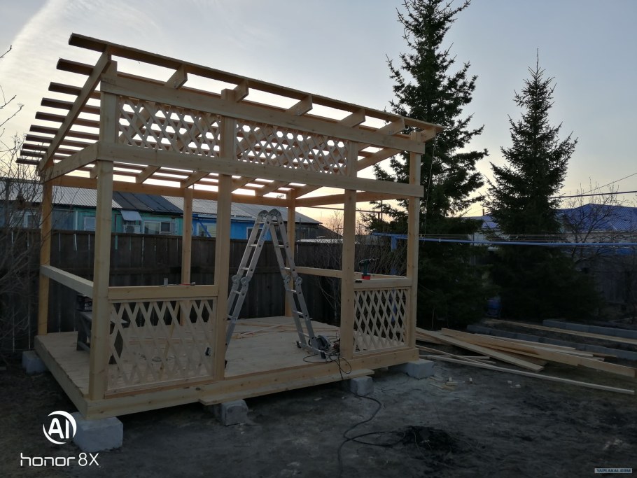 Прямоугольная беседка из бруса