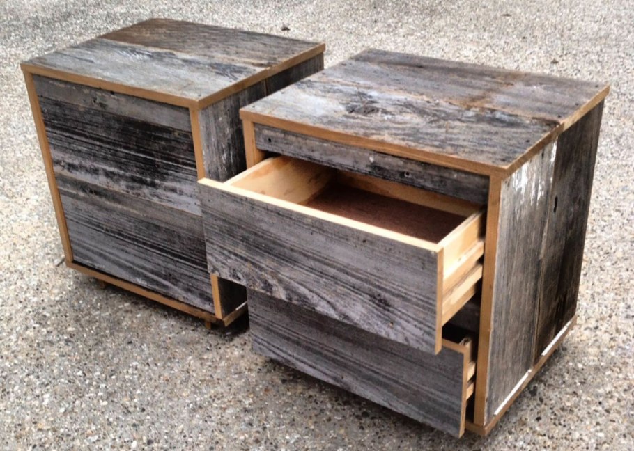 Спальня рустикальный стиль деревянная мебель