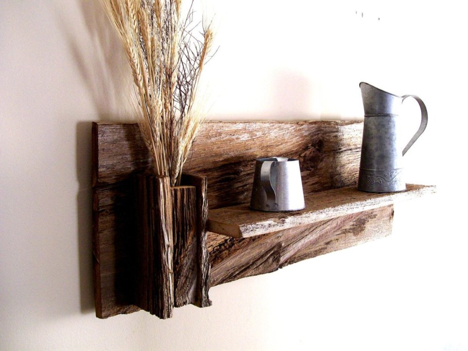 Комод из старых досок